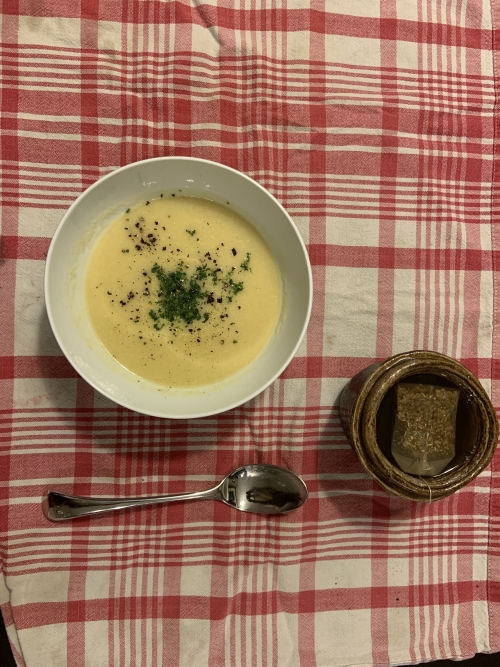 The soup and tea! (In a mug made by yours truly:) 